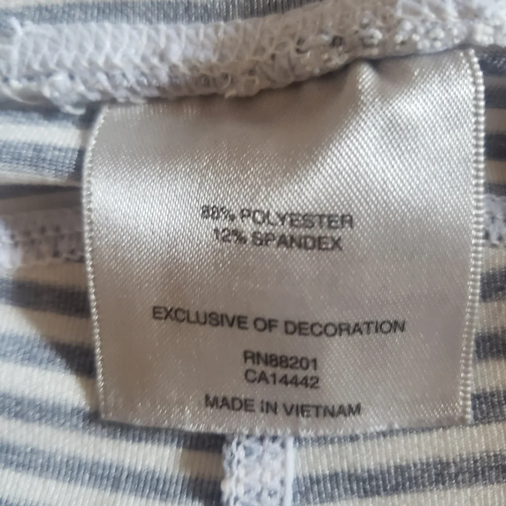 MPG | gray and white striped cropped athletic workout leggings - Picture 5 of 8